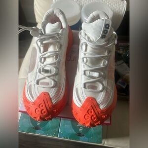 Nike ACG Men’s Hiking shoes 6:5